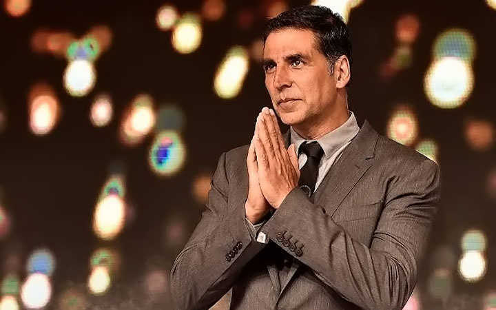 actor akshay kumar tests positive for covid 19