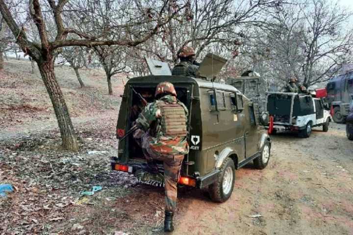 jammu and kashmir encounter started between terrorists and security forces at anantnag