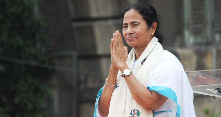 opposition parties with mamata banerjee on alapan banerjee issue