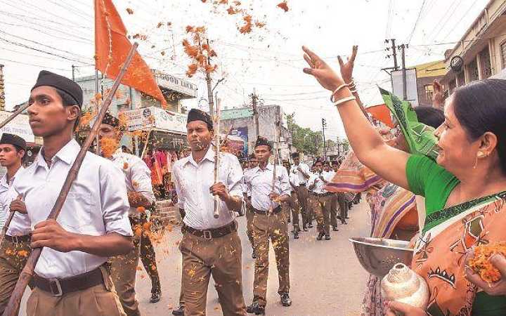 blood donation from reaching oxygen rss has extended a helping hand in corona situation