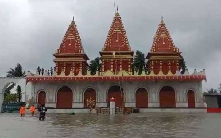 half double kapil munis ashram after entering the water