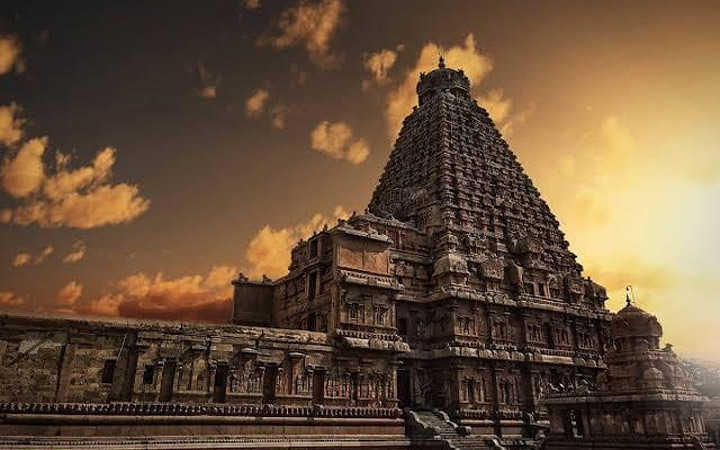 architectural marvel brihadeeshwara temple