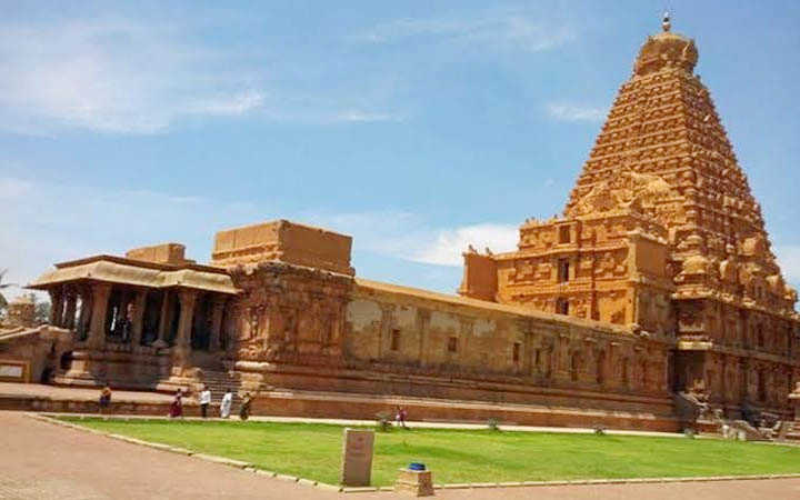 architectural marvel brihadeeshwara temple