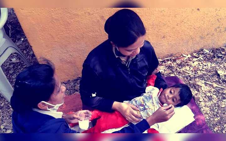 18 month old baby lay beside the dead mother for two days