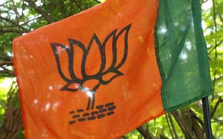 bhatpara bjp workers house bombed vandalized