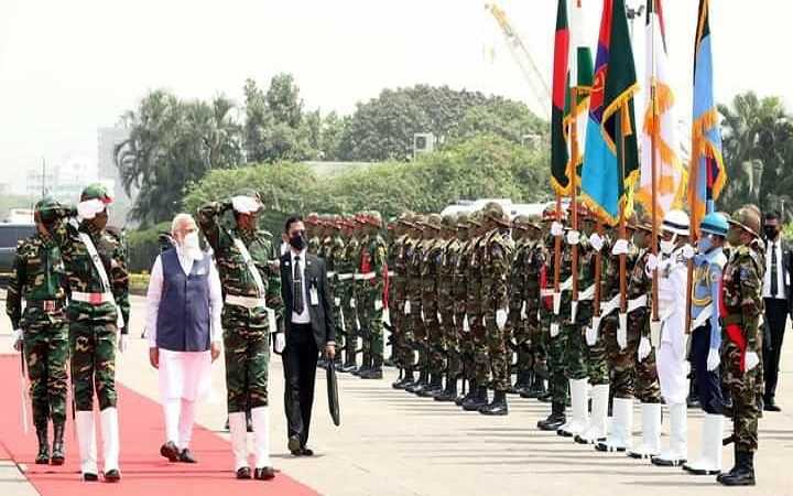 red carpet reception for narendra modi at dhaka airport