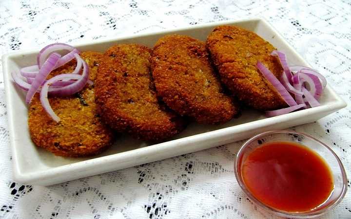 make this cutlet with potatoes and eggs