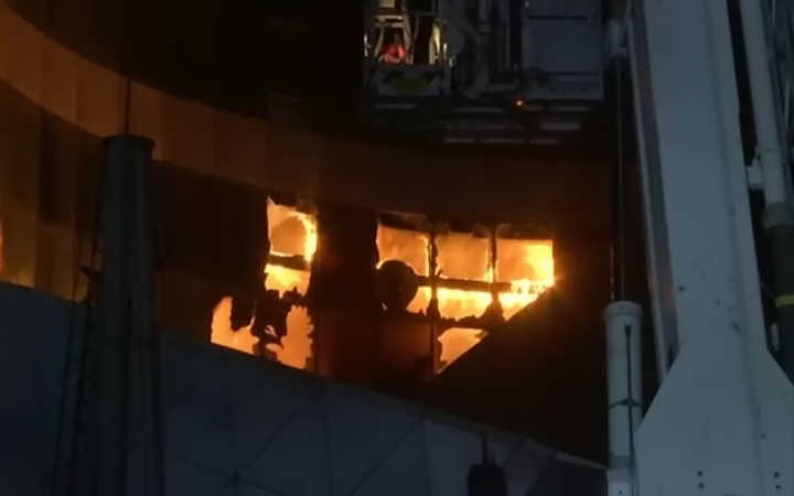 two people have died in the fire that broke out at a hospital in mumbai