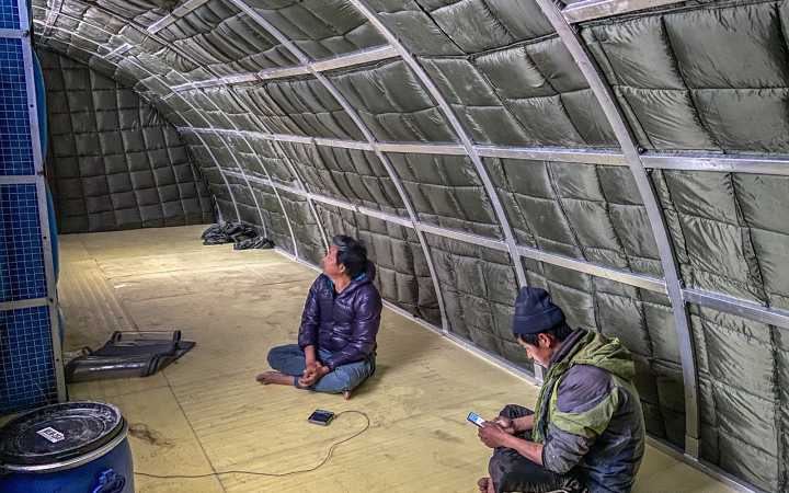 sonam wangchuk invents solar heated tent for indian army low temperature