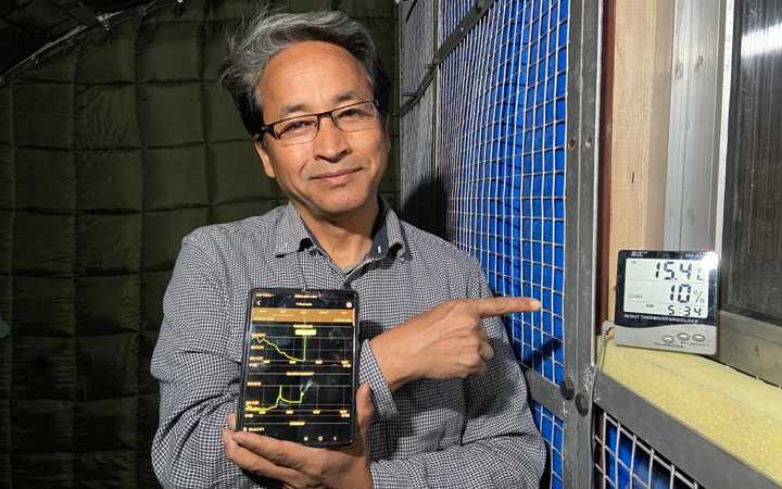 sonam wangchuk invents solar heated tent for indian army low temperature