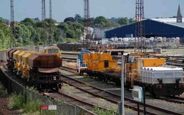 railways to build 4000 km freight corridor