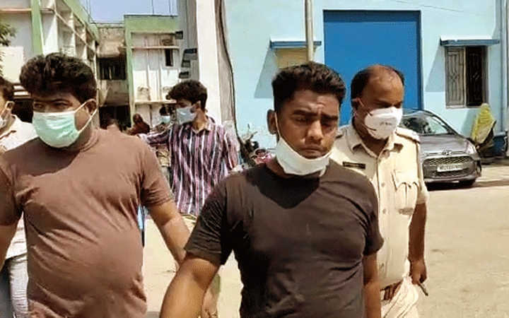 one unit of blood costs 4 thousand rupees he was also arrested from barasat district hospital