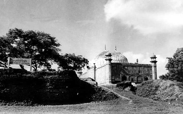 temple of lord krishnas birthplace was destroyed three times and rebuilt four times present temple built after legal battle