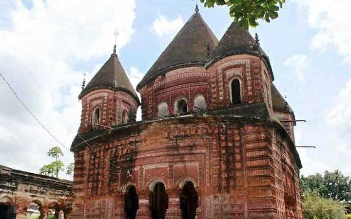 puthia rajbari in bangladesh is unique example of indo european architecture