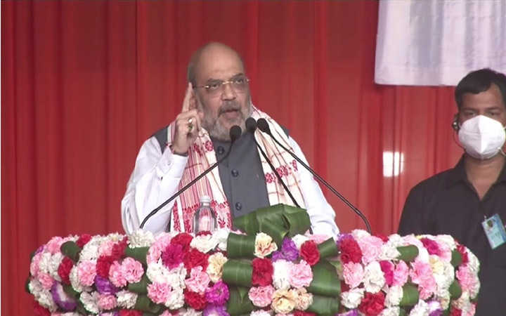 congress sees votes in infiltrators said amit shah