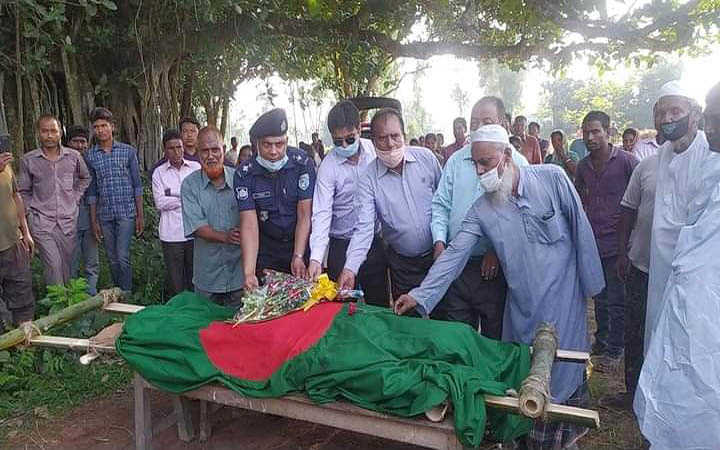 freedom fighter ramesh chandra roys last rites were performed in thakurgaon