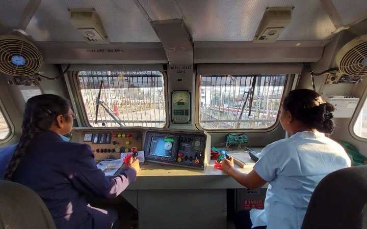 women run a whole train in international womens day