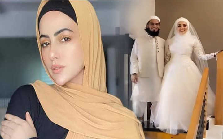 bigg boss 2 star sana khan leaves industry for religious reasons now he married maulana