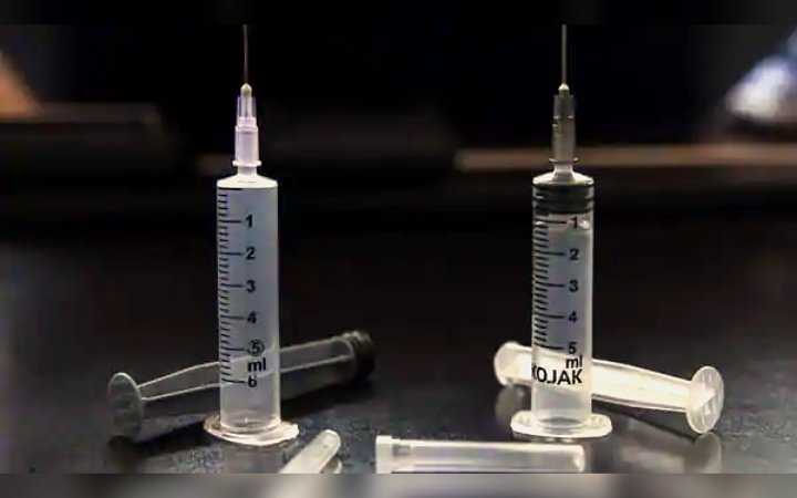 indian company is making 4 million syringes a day in the covid war