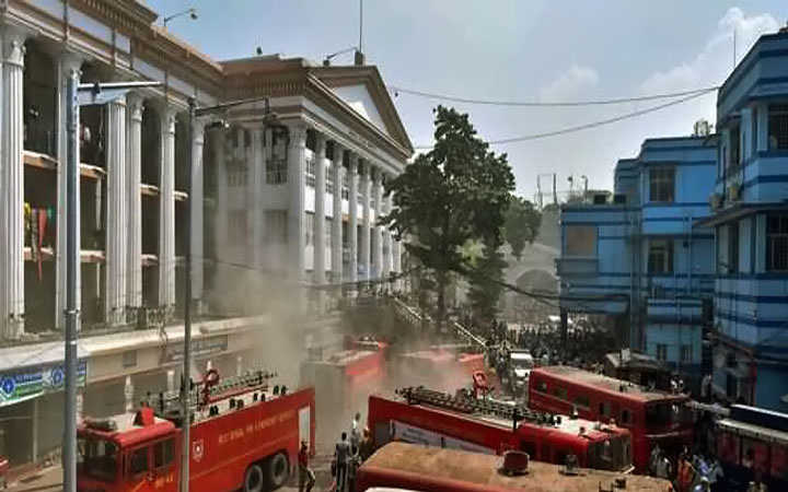 fire broke out in the corona ward of calcutta medical college and hospital