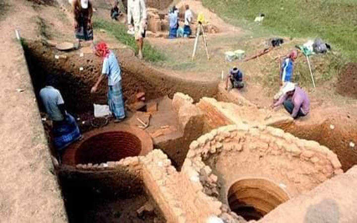 mahasthangarh is one of the most earliest urban archaeological sites in bangladesh