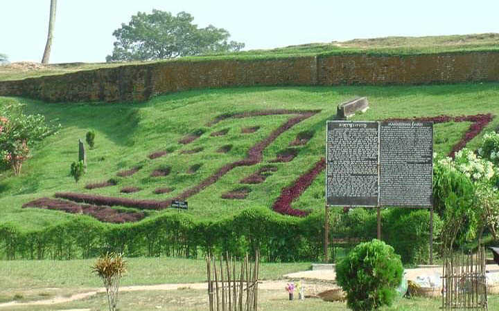 mahasthangarh is one of the most earliest urban archaeological sites in bangladesh