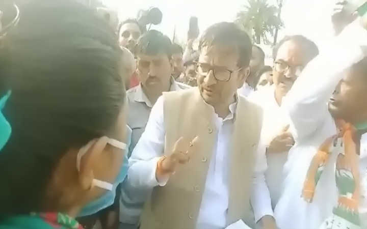 madhya pradesh congress mla harsh vijay gehlot threatens to lady sdm