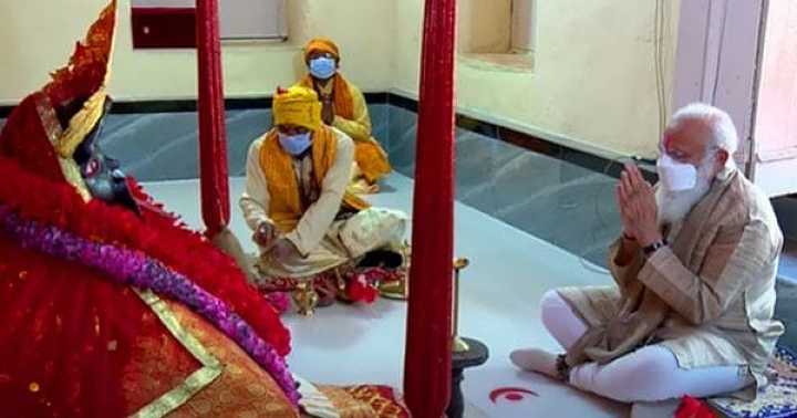 pm modi offers prayer at centuries old jeshoreshwari temple of bangladesh