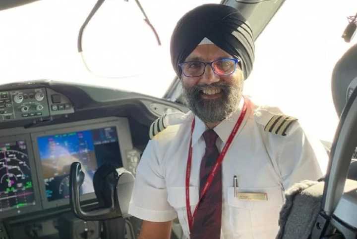 britain pm boris johnson honored sikh pilot bringing oxygen concentrator to india