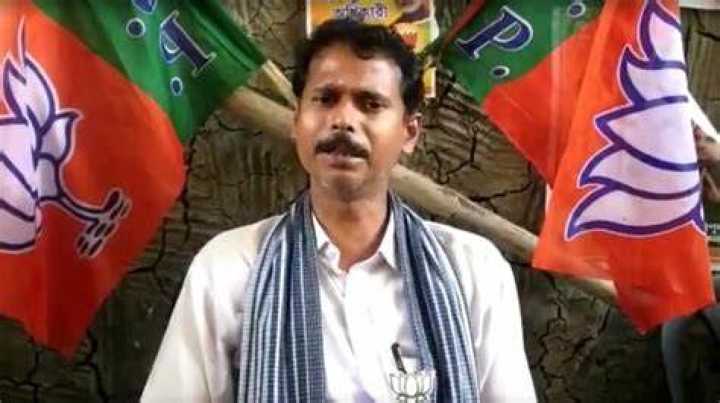 west bengal cm called a bjp leader names pralay pal and requested him to work for tmc