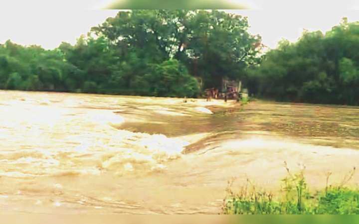 the whole bridge was submerged in the rain water