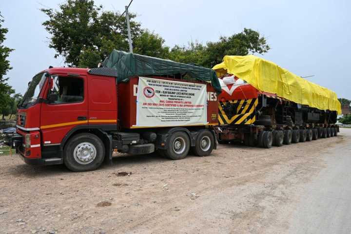 railways has exported a 3000 hp locomotive to mozambique